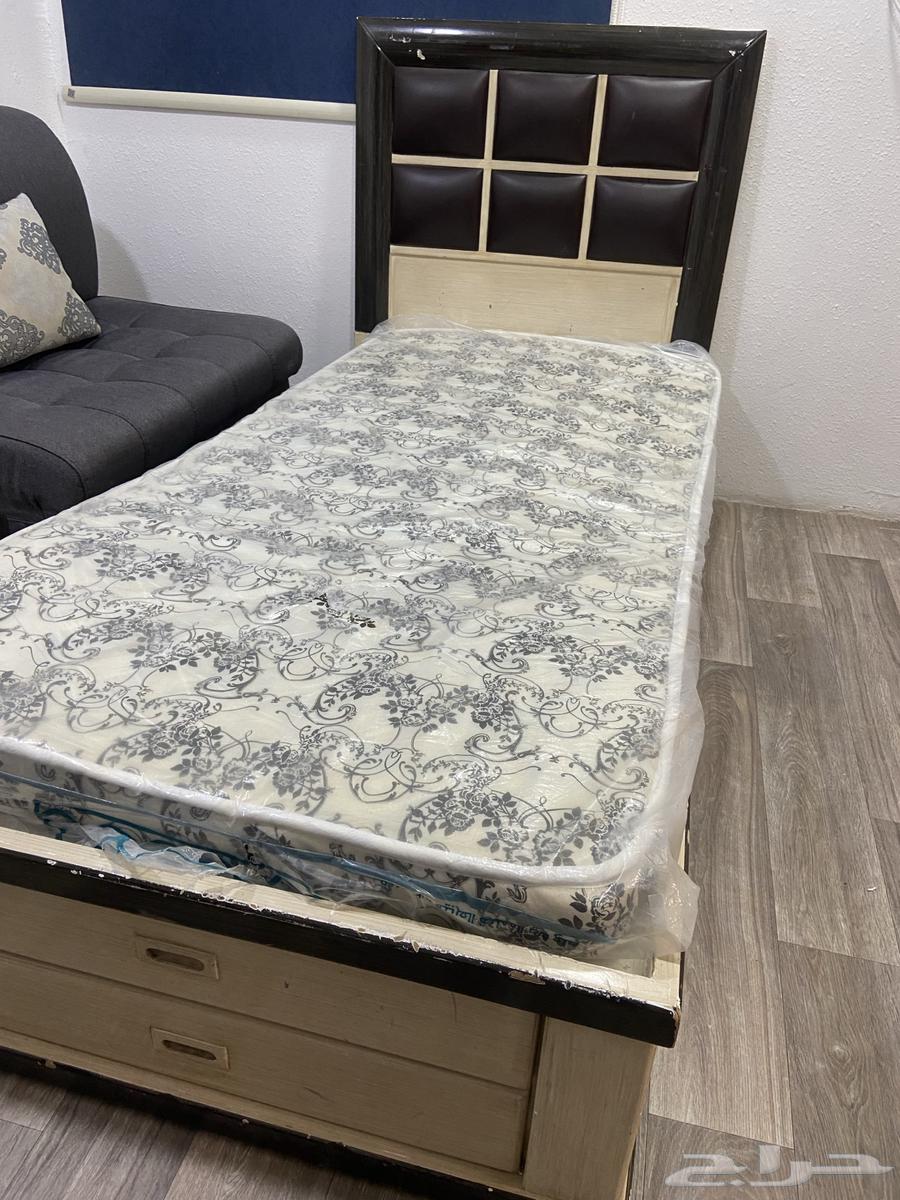 سرير نفر واحد   خشبي مع ادراج تخزين و مرتبه جديده64460857473410110