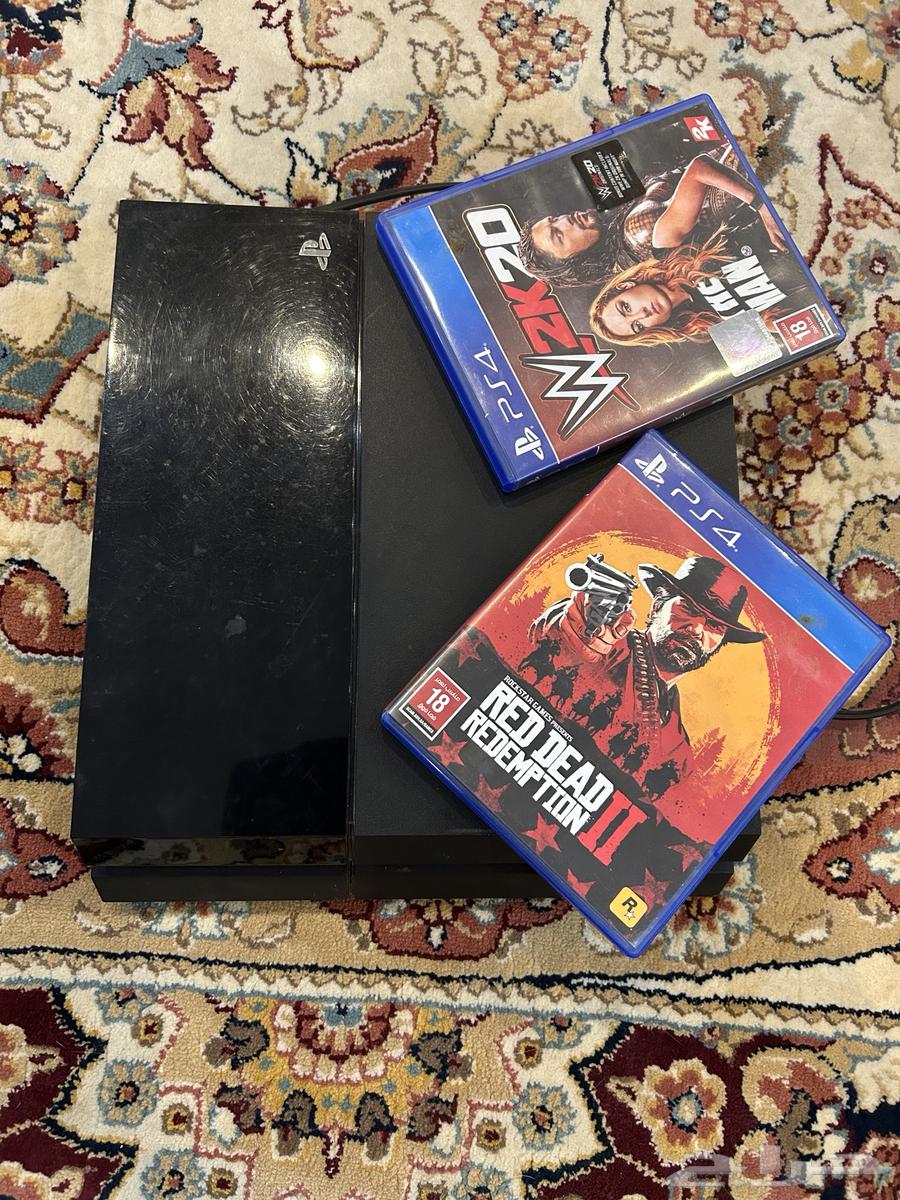 سوني 4 للبيع مع مجموعة اشرطة الأصلية اخو الجديد64462937896835110