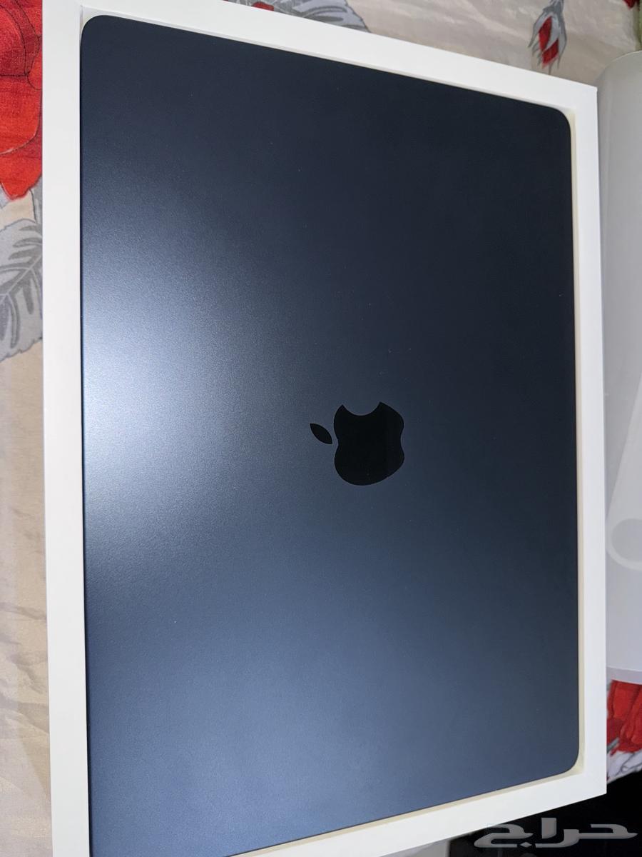 ماك بوك اير m3 شاشة 15 انش بطاريه 100   نظيف جدا64463627928579110