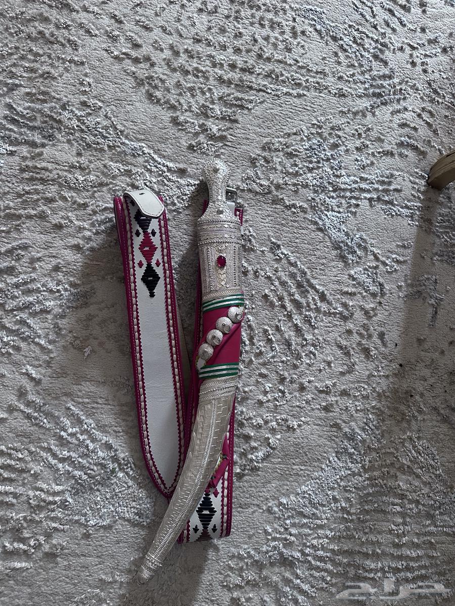 Dhari' dagger64463305642499110