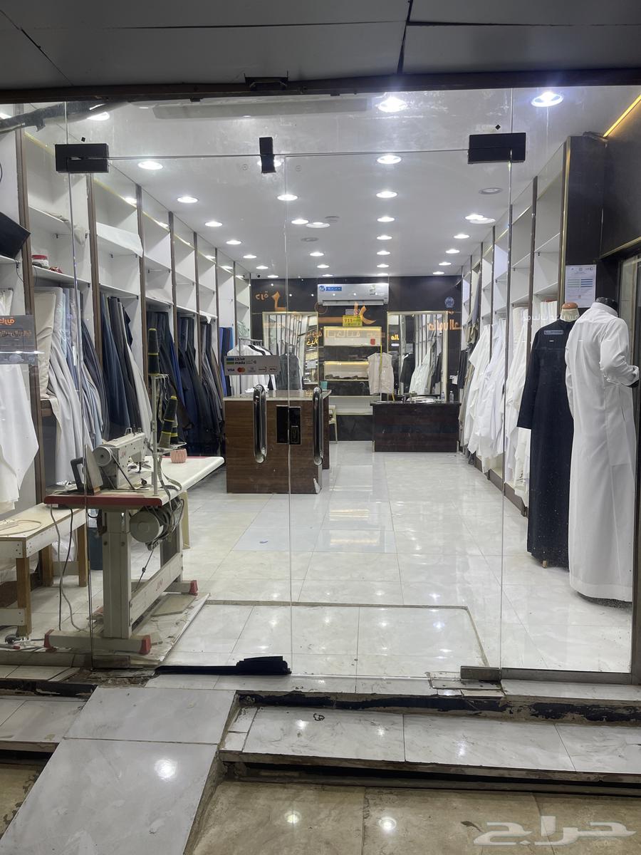 A shop for sale or rent, located in the center of the market (Abu Arish)64142794677122114