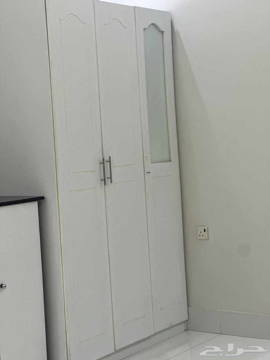 غرفة نوم سرير حديد مقاس نفر ونص مع المرتبه ودولاب ملابس64464111411330111