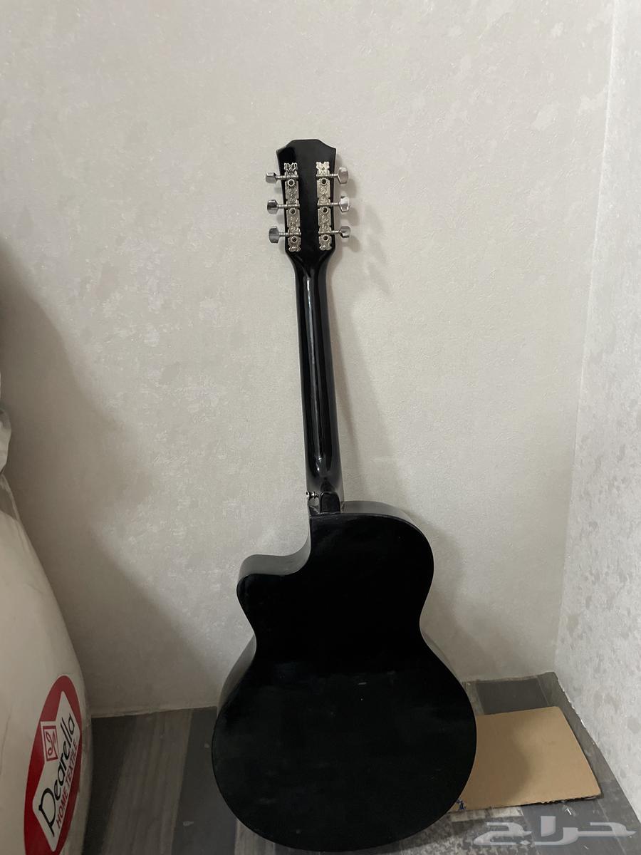 قيتار للبيع لأعلى سوم على العام64457350628097111