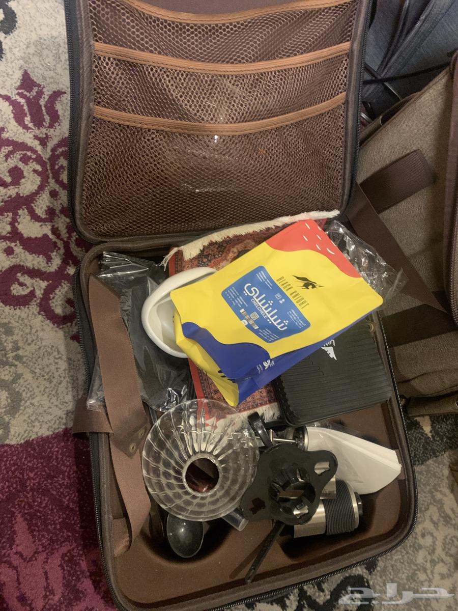 Coffee set with its scale and bag64459320231555110