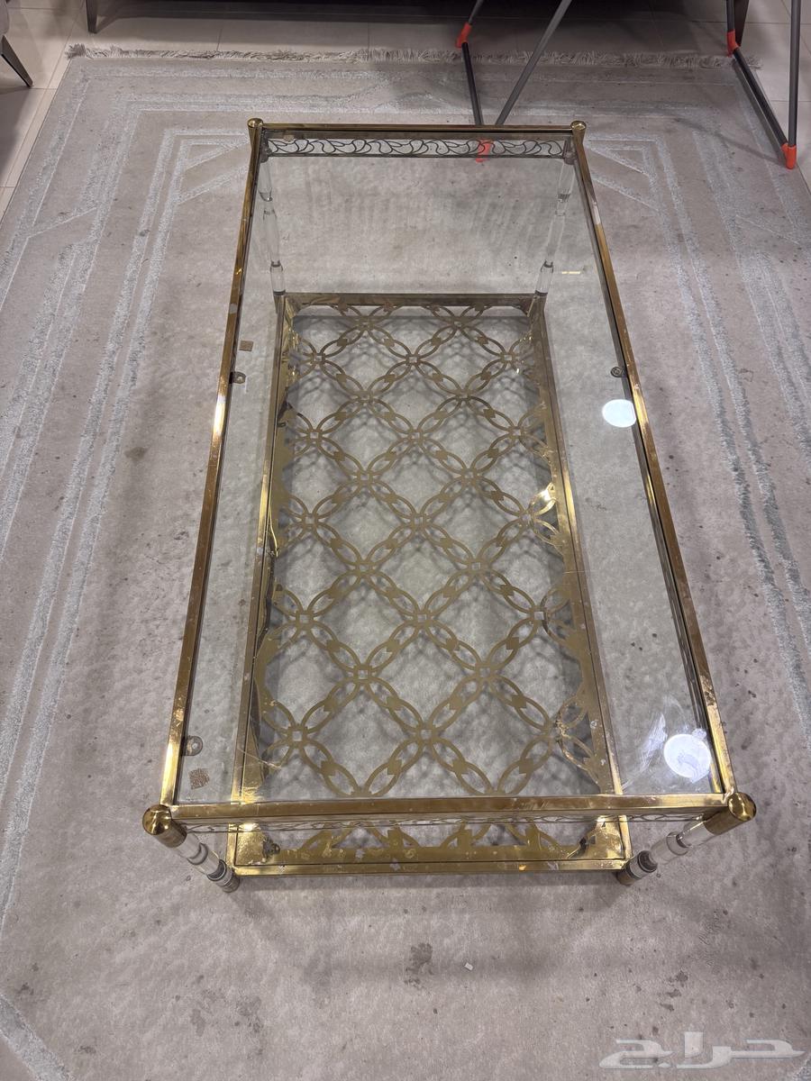 Serving Table64463874551041110