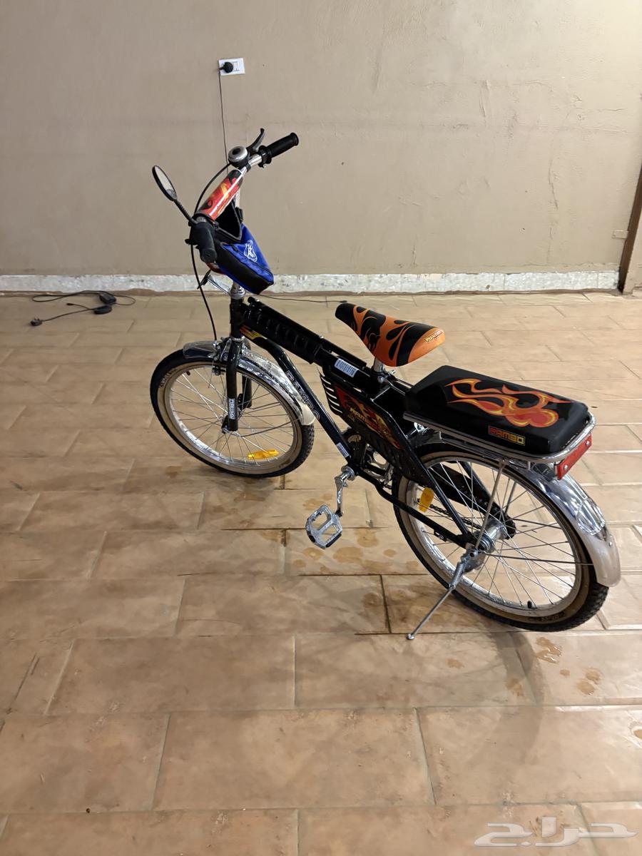 سيكل رامبو للبيع يجي معاه مرايه و شنطه يحتاج تصليح كفرات64462719438210110