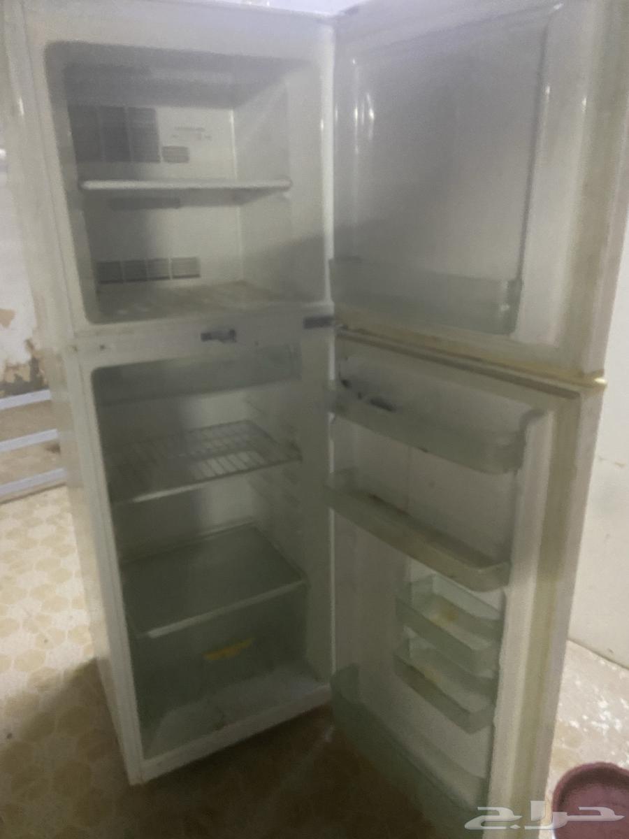 للبيع ثلاجة عطلانه64463264766082111