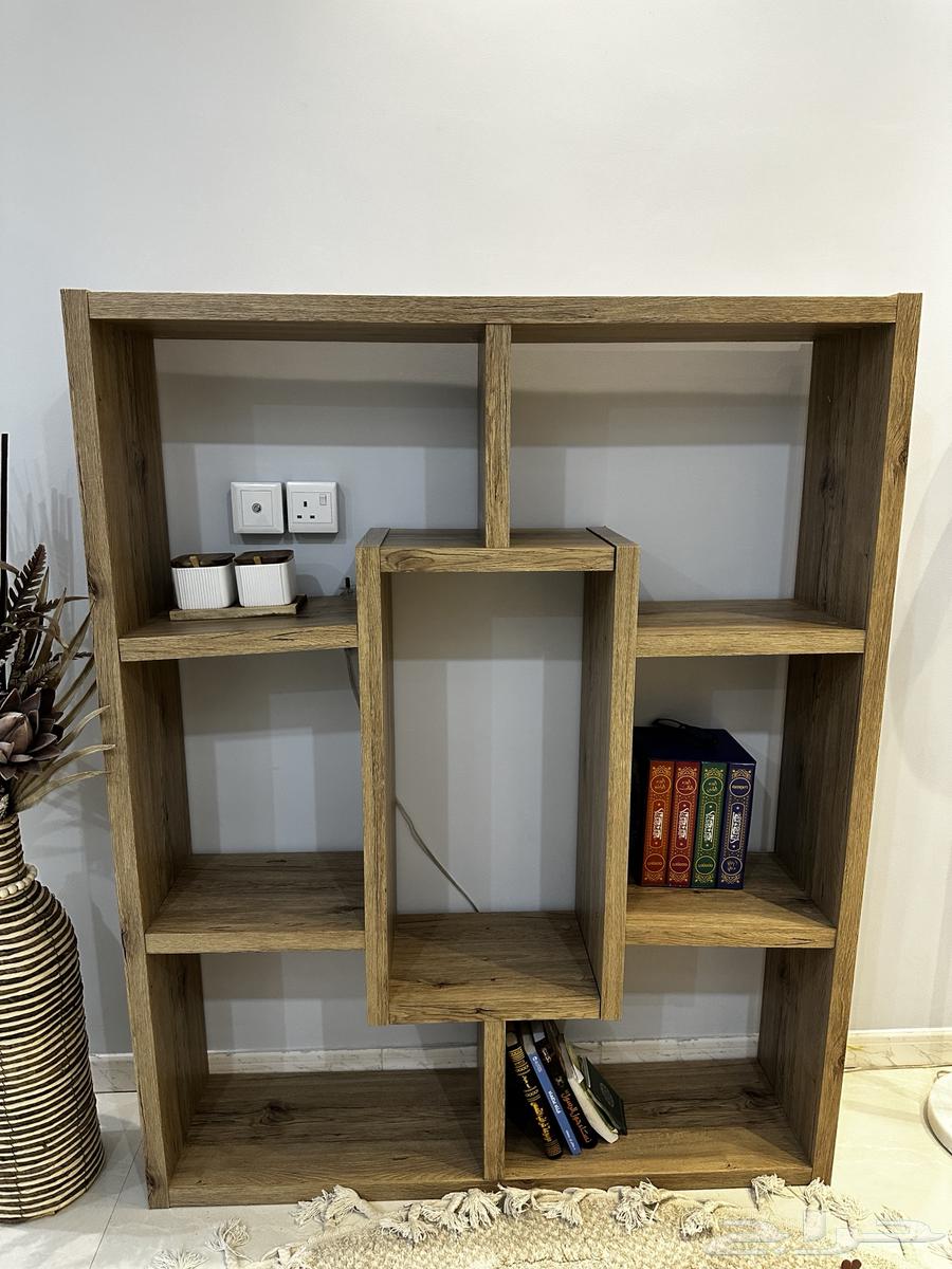 كورنر ومكتبة خشبيه جديده ونظيفه64461172609282110