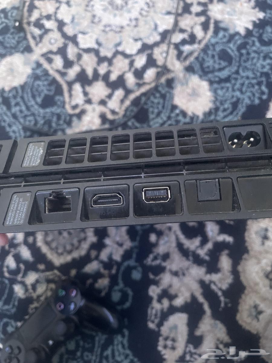 سوني 4 مع يد للبيع64458136270211113