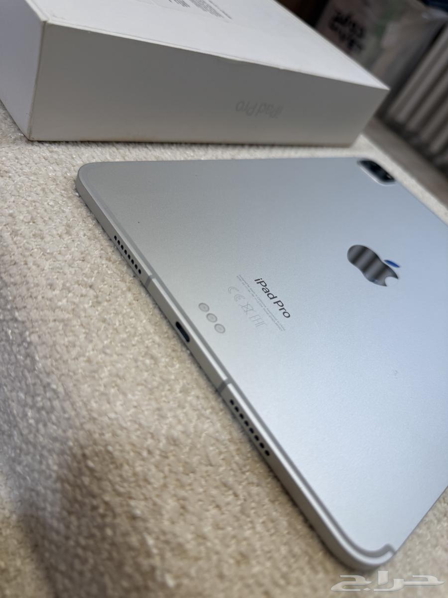 ايباد برو 11 إنش 256 قيقا64463047106051114