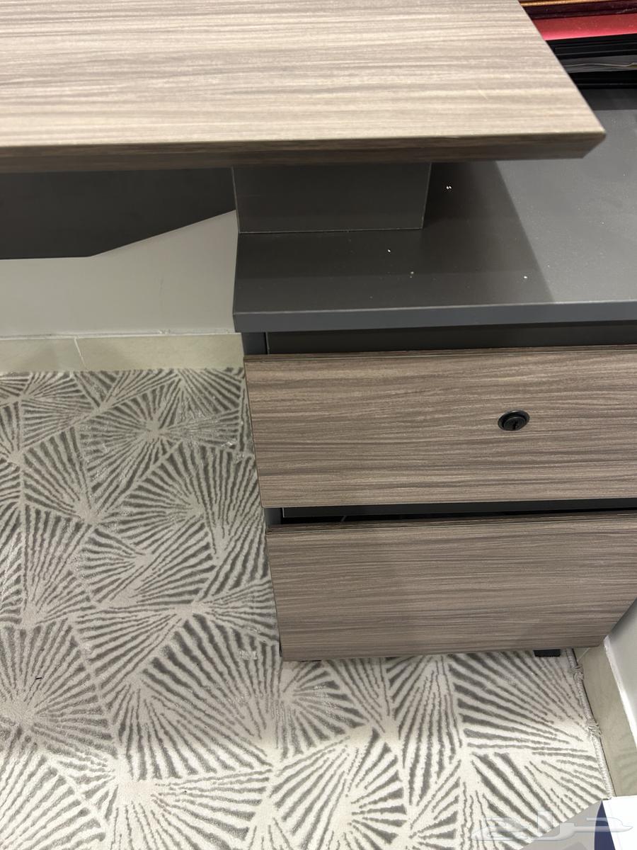 طاوله بلازما وكنب وطاوله مكتب و كرسي مكتب رياضي64457960476290114