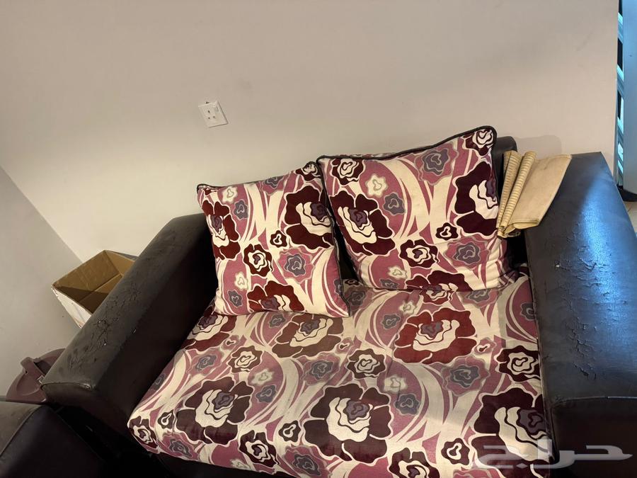 كنب مستعمل للبيع64458453447555112