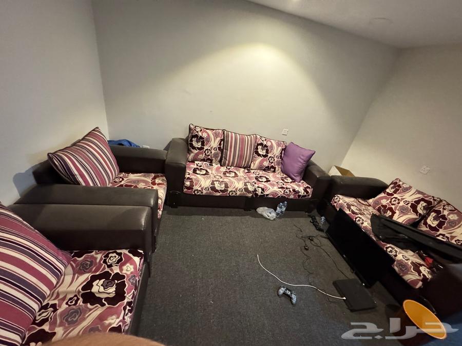 كنب مستعمل للبيع64458453447555110