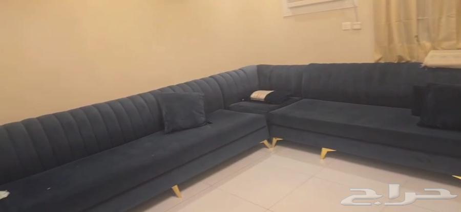 كنب حرف L مستخدم نظيف للبيع64457418976257114