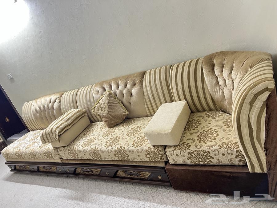 كنب للبيع نظيف جدا64464069544194111