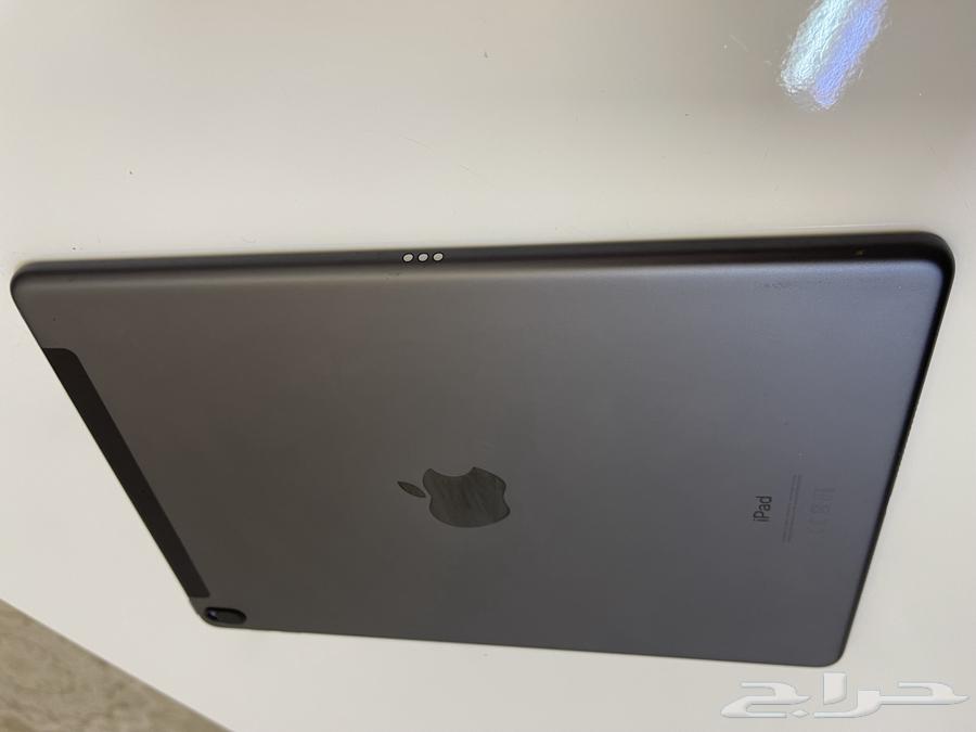 Very clean used 8th generation iPad, suitable for studying64461629576067114