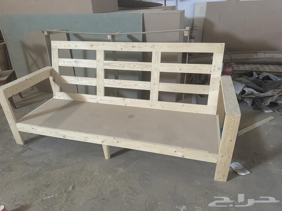 كرسي خشبي سويدي والطبليه mdf64460229304067110