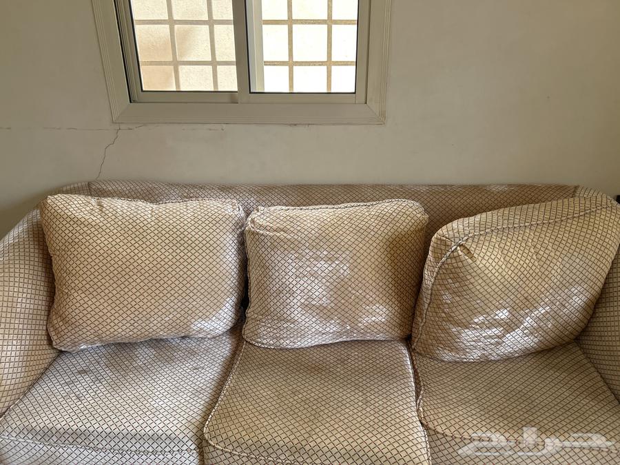 A sofa set in good condition64460462147842111