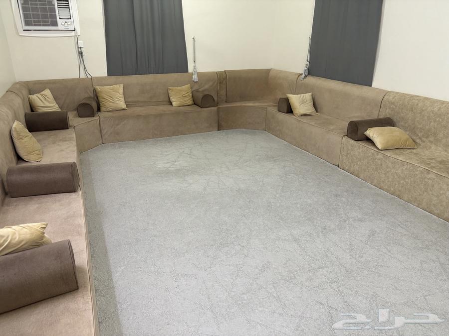 Sofas and tables for sale64463169616386111