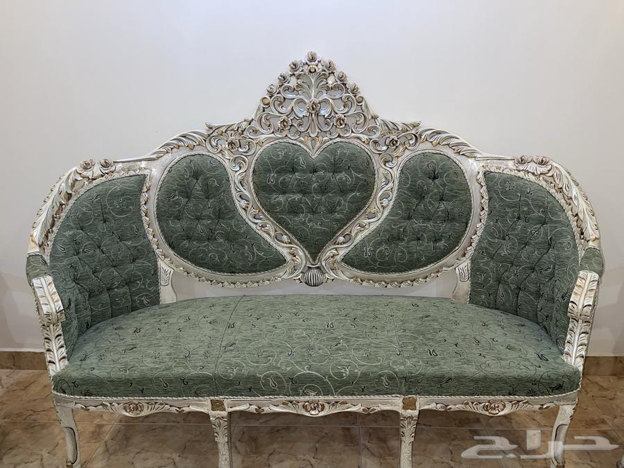 طقم كنب نظيف انتيك جودة عاليه مع طاولات فخمه64460857489154111