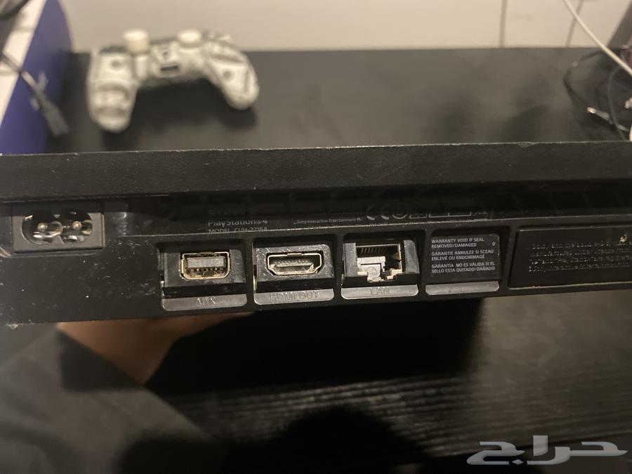 Sony 4 (Used for Less Than a Year)64462868928001110