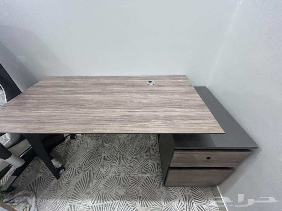 طاوله بلازما وكنب وطاوله مكتب و كرسي مكتب رياضي64457960476290113