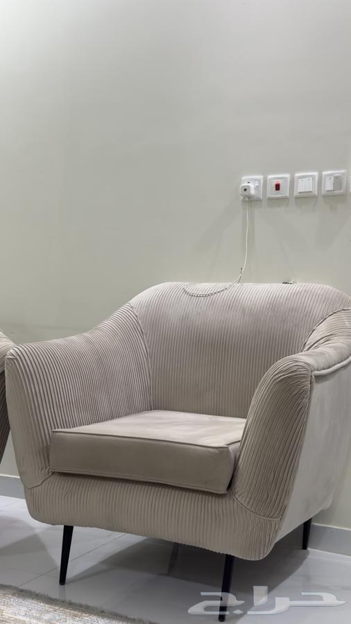 New sofa used for two months64459573325315111