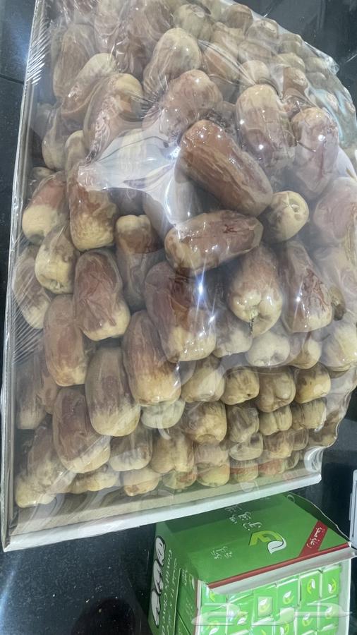 Barhi Dates and Sukkari Premium Quality Dates64460311105025111