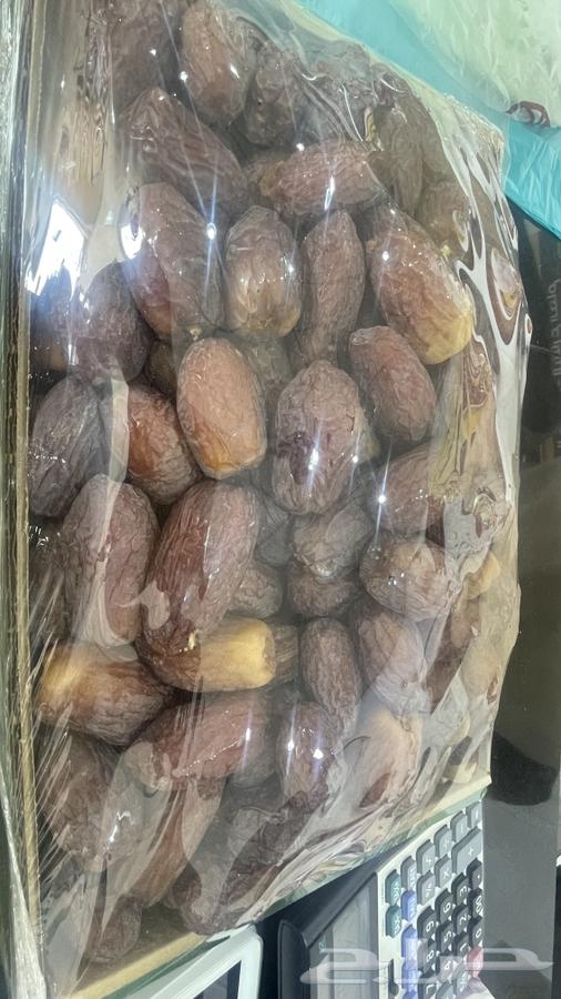 Barhi Dates and Sukkari Premium Quality Dates64460311105025113
