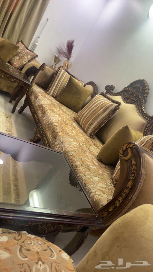 طقم كنب فاخر للبيع64462458231939110