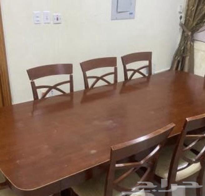 Dining table64463461494530111