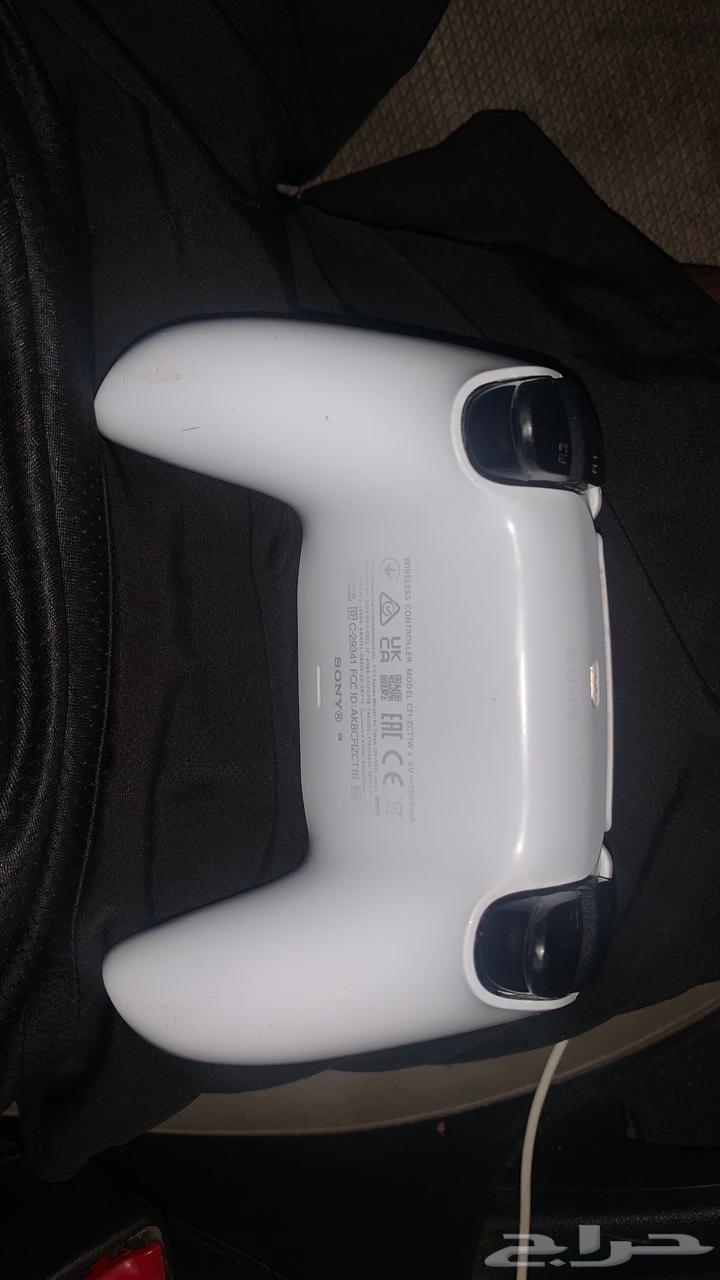 يد سوني 564463710333698111