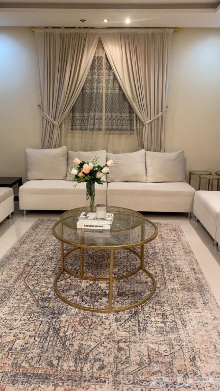 Sofa with two tables64463101838851113