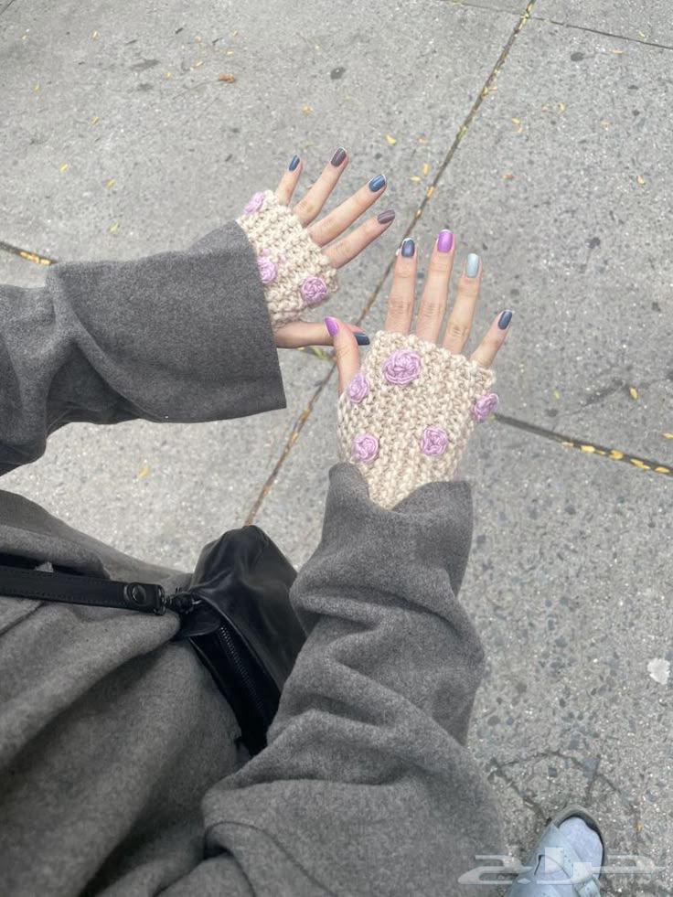 للبيع قفلز كروشية انيق64461911644675111