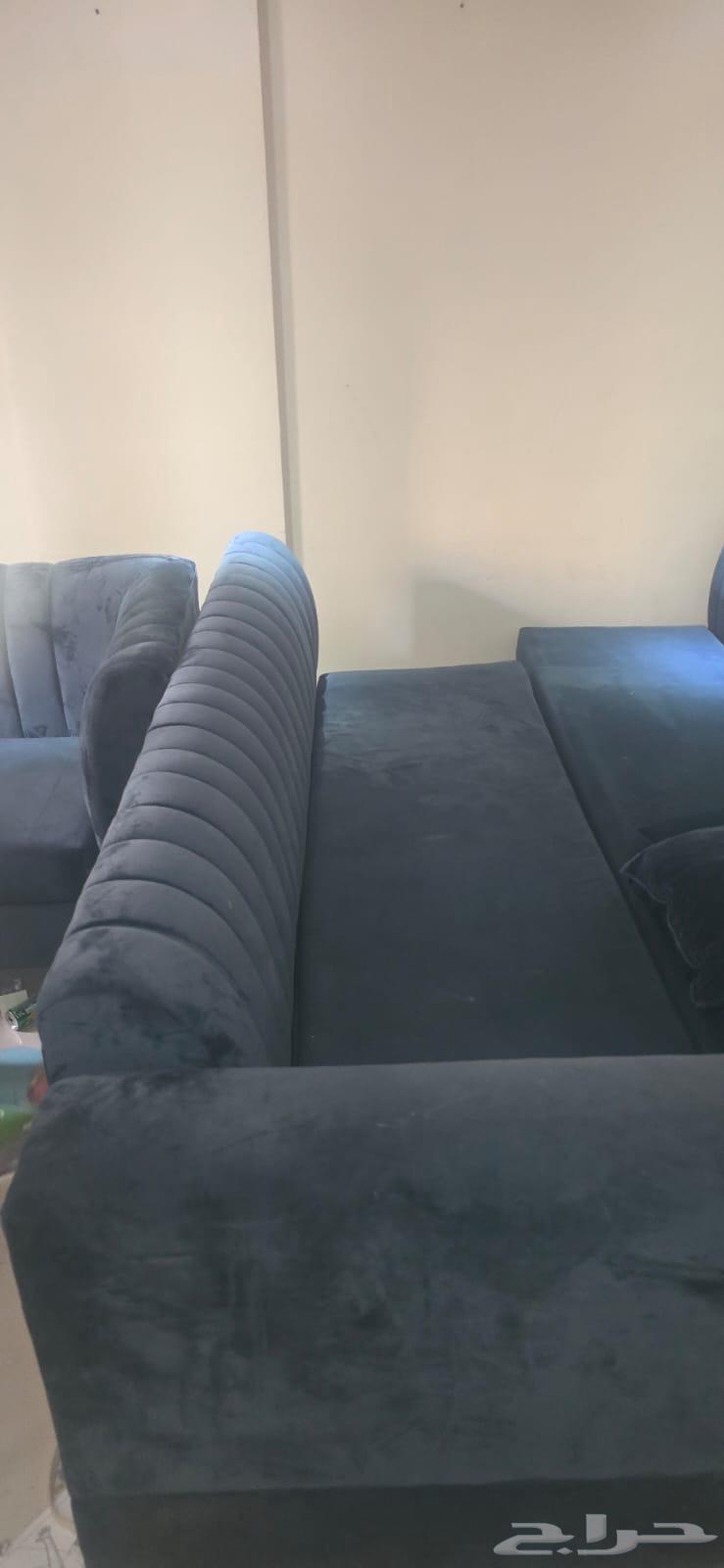 كنب حرف L مستخدم نظيف للبيع64457418976257113