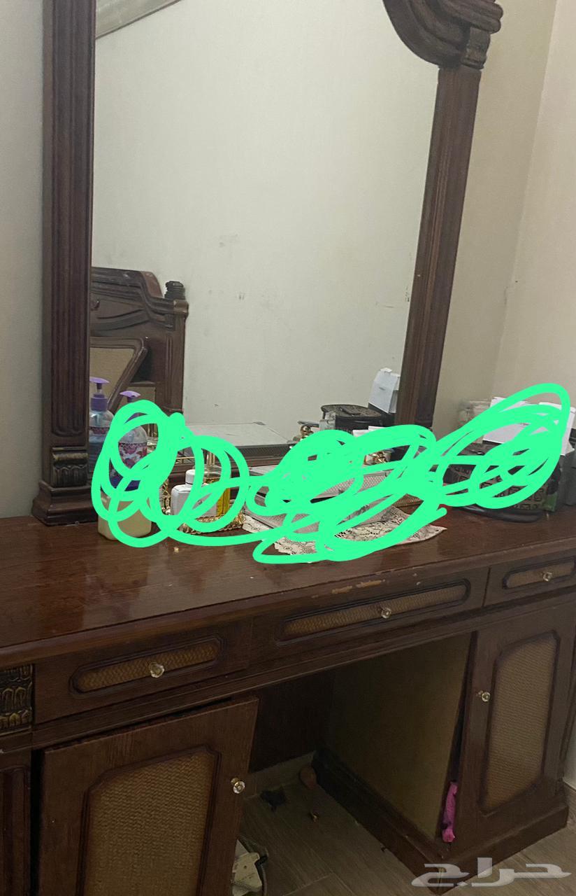 غرفة نوم  وكنب للبيع بسعر رخيص ومستعجل64462130855042113