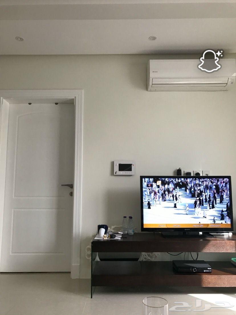 طاولة تلفزيون64460106249601110