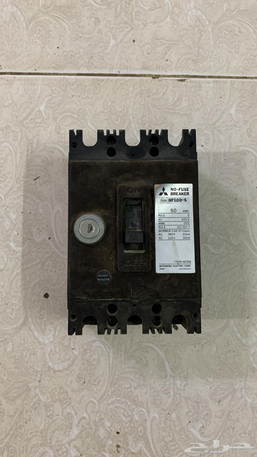 للبيع 2 قواطع شبه الجديده64463128844417110