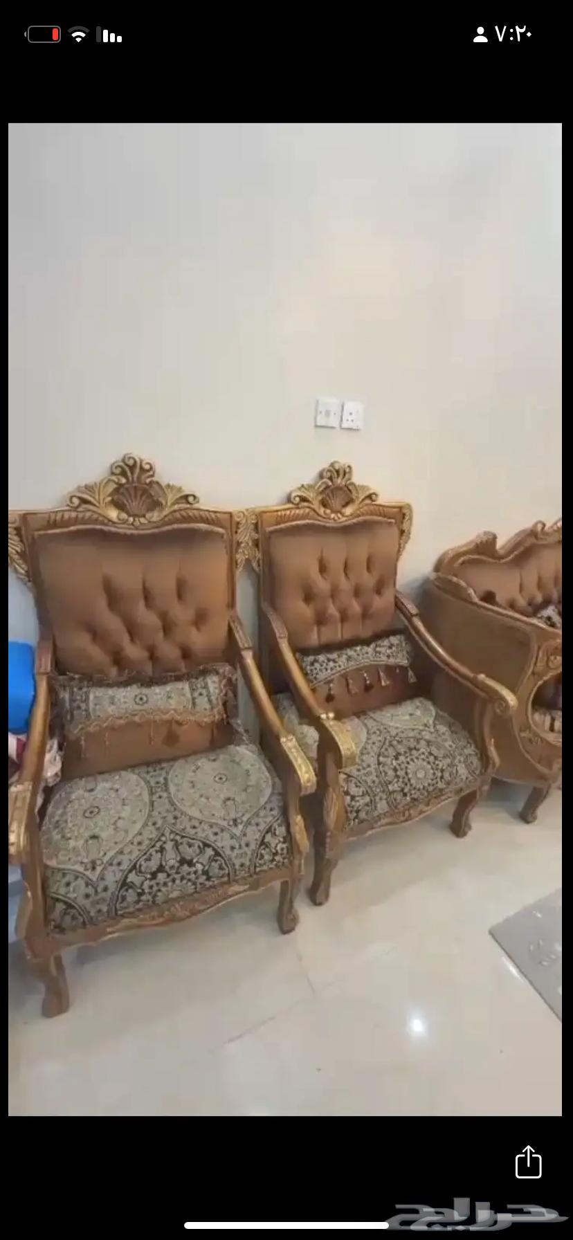 Complete living room sofa set with a set of tables64461035593089113