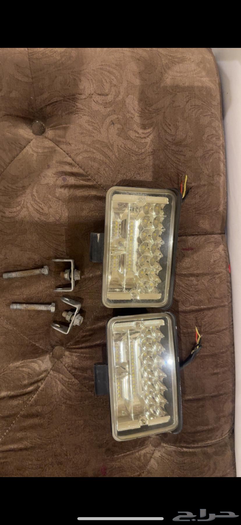 LED flashlights with bases64422421395202110