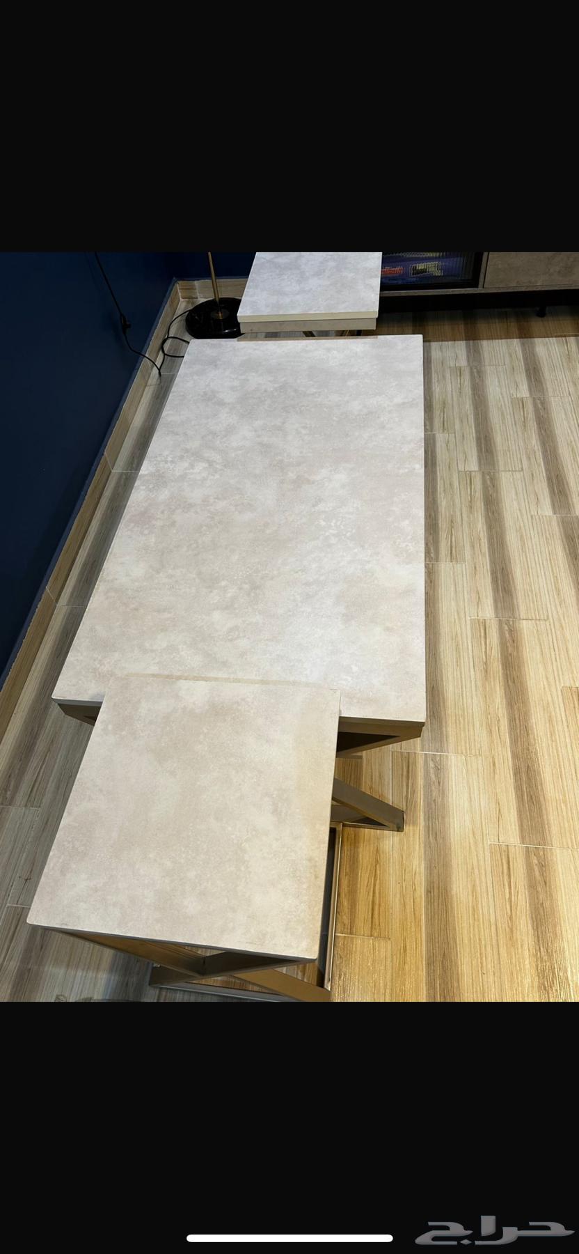 Coffee table with 2 side tables for only 295, the seller won't negotiate64463668992387111