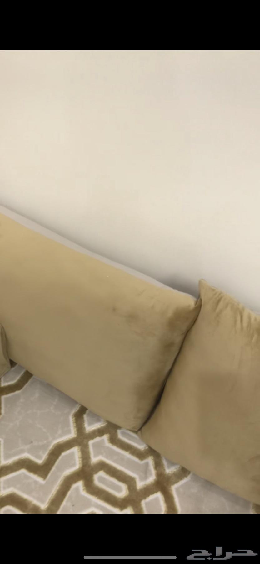 19-piece floor cushion and 4 mats64461939002242110