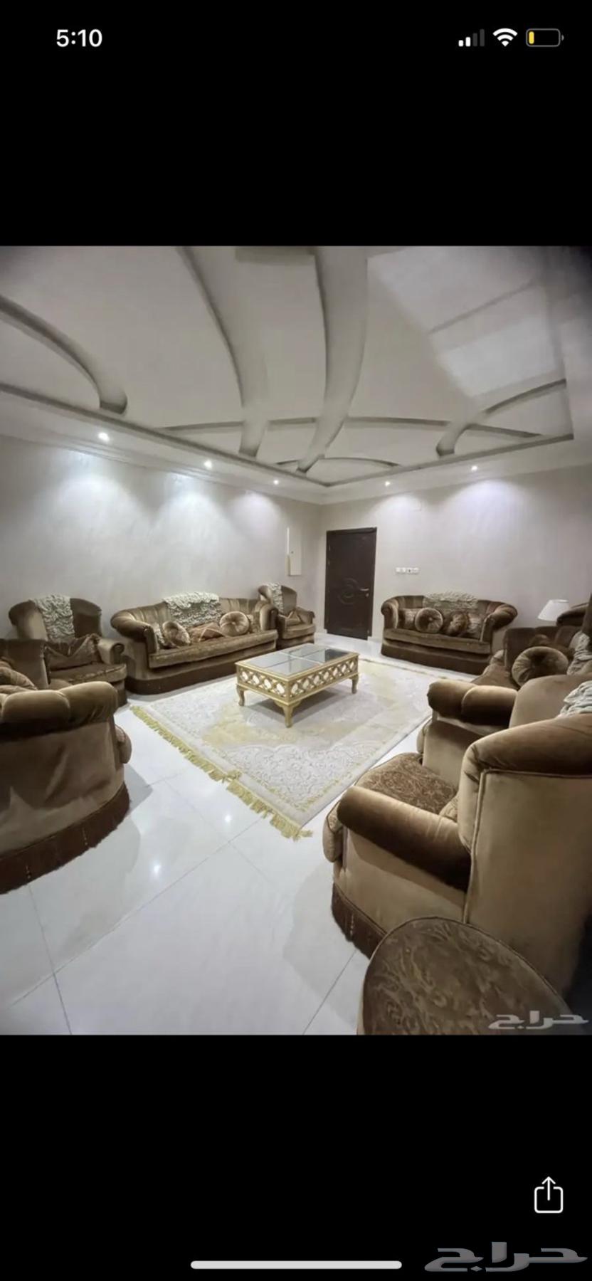 A clean majlis with tables64460393164418113