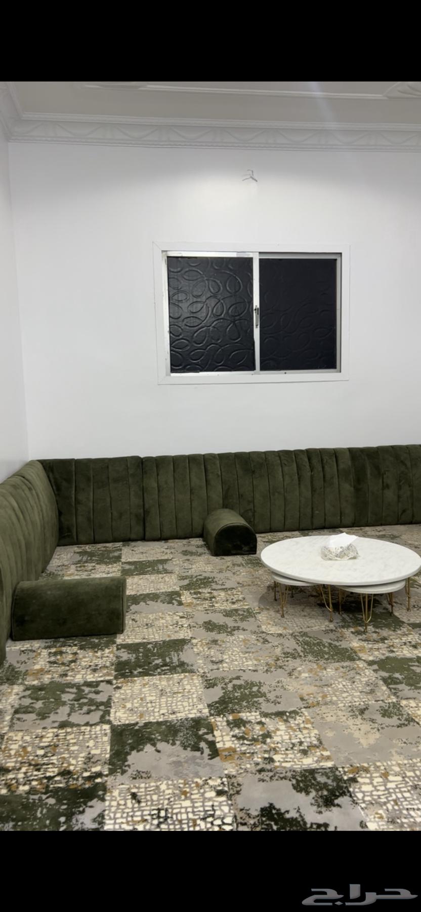 Ground floor with carpet, Mokhled, and two tables, price 70064464181821185110
