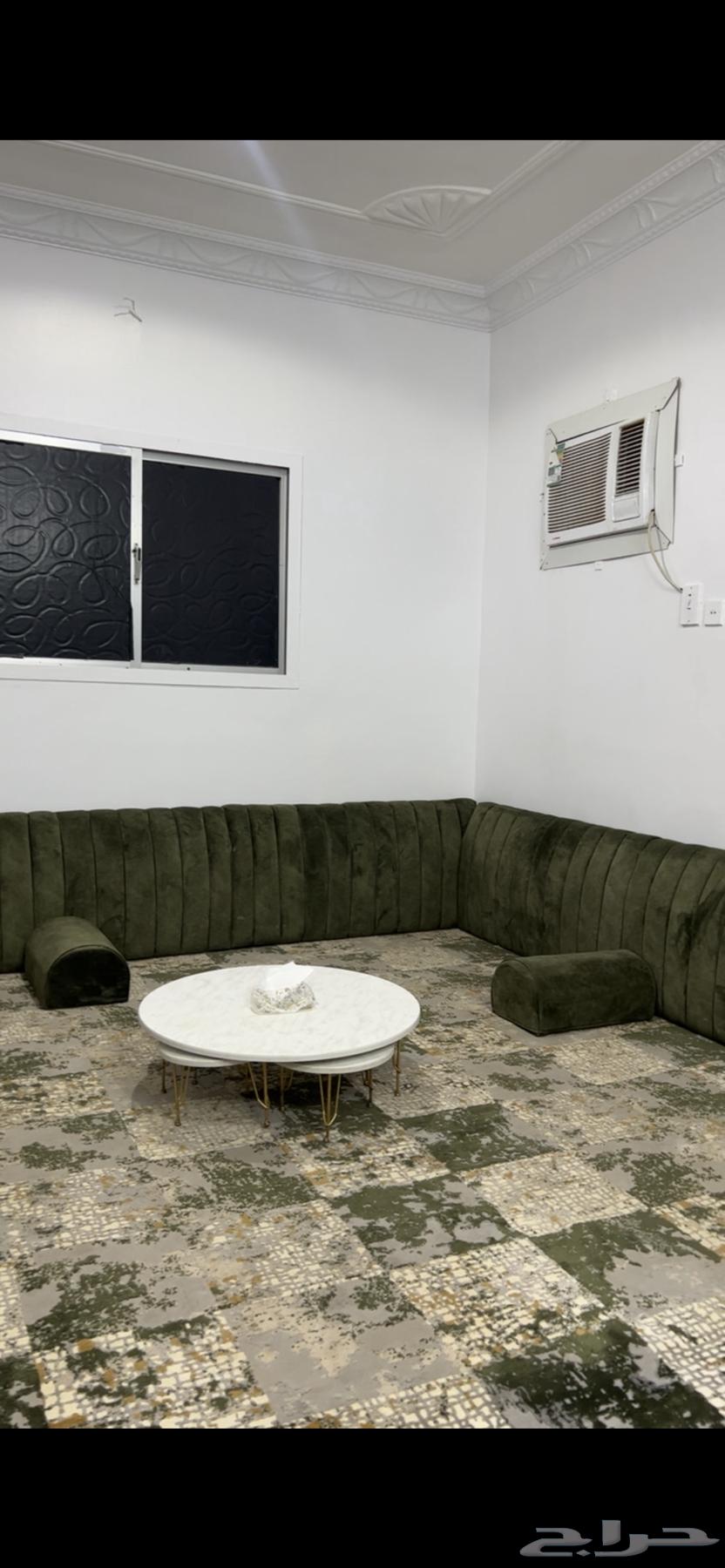 Ground floor with carpet, Mokhled, and two tables, price 70064464181821185111
