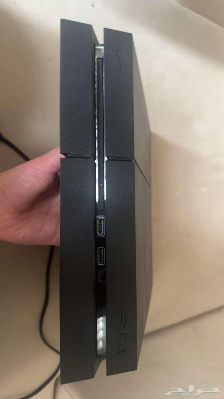 سوني 4 للبيع استعمال نضيف لقيته في المخرن وجربته شهرين64460625186435110