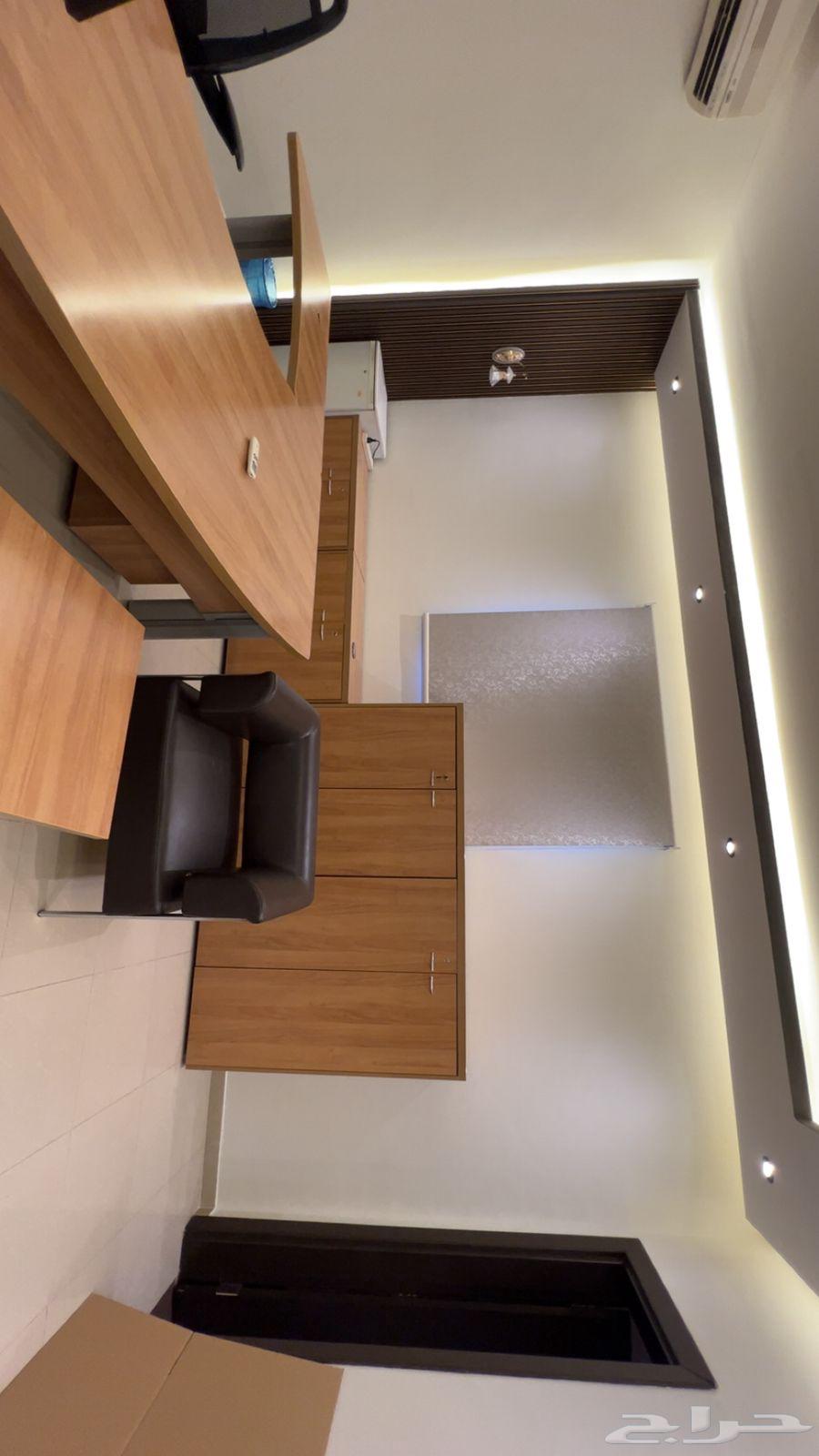 اثاث مكتبي مستعمل وشبه جديد للبيع الرياض حي الفلاح64459123989891114