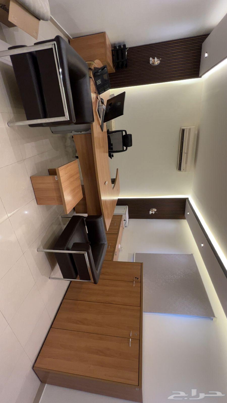 اثاث مكتبي مستعمل وشبه جديد للبيع الرياض حي الفلاح64459123989891110