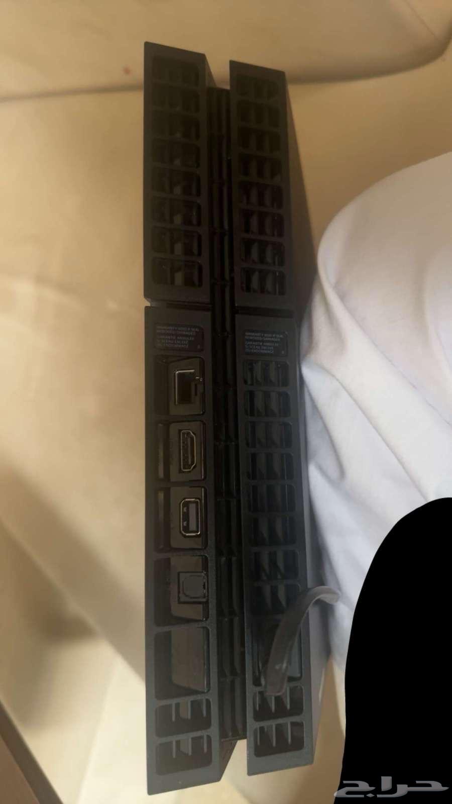 سوني 4 للبيع استعمال نضيف لقيته في المخرن وجربته شهرين64460625186435111