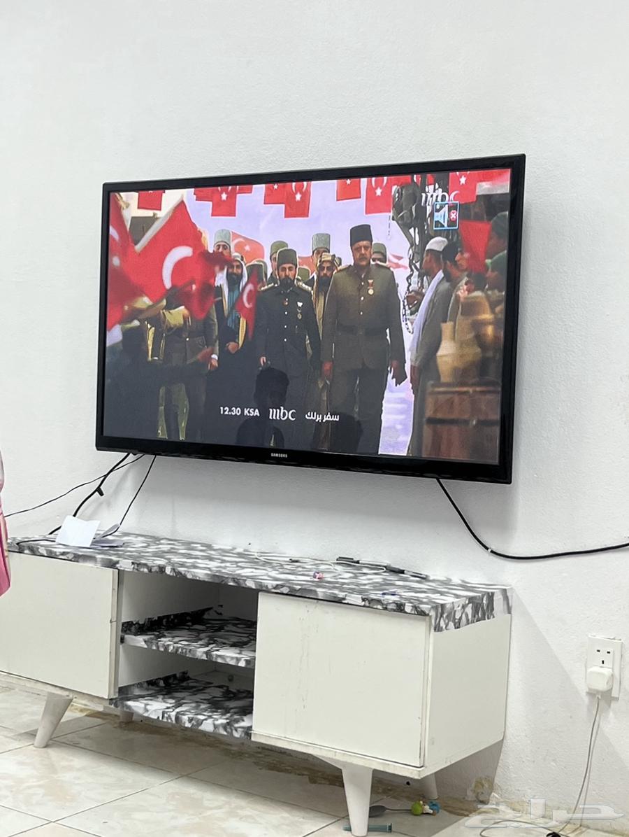 Samsung 55-inch TV, freezer, air conditioner, and backrests64457473590274111